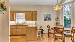 Photo 2: 156 9012 WALNUT GROVE Drive in Langley: Walnut Grove Townhouse for sale in "QUEEN ANNE GREEN" : MLS®# R2719093