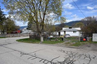 Photo 1: 1615 33 Street, in Vernon: House for sale : MLS®# 10265495