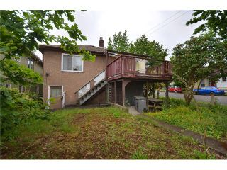 Photo 9: 2955 CHARLES Street in Vancouver: Renfrew VE House for sale (Vancouver East)  : MLS®# V896732