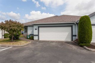 Photo 2: 55 5550 LANGLEY Bypass in Langley: Langley City Townhouse for sale in "RIVERWYNDE" : MLS®# R2485816