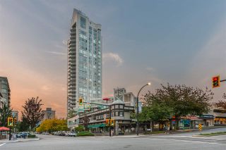 Photo 2: 1401 120 W 2ND Street in North Vancouver: Lower Lonsdale Condo for sale in "The Observatory" : MLS®# R2526275