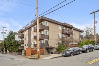Photo 1: 103 241 ST. ANDREWS Avenue in North Vancouver: Lower Lonsdale Condo for sale in "Woodburn Place" : MLS®# R2880186
