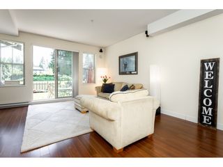 Photo 3: 92 9525 204 Street in Langley: Walnut Grove Townhouse for sale in "TIME" : MLS®# R2364816