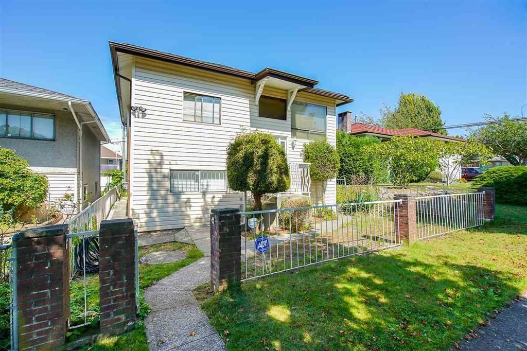 Main Photo: 3259 E 48TH Avenue in Vancouver: Killarney VE House for sale (Vancouver East)  : MLS®# R2729284