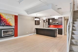 Photo 3: 102 606 SPEED Ave in Victoria: Vi Mayfair Row/Townhouse for sale : MLS®# 844265