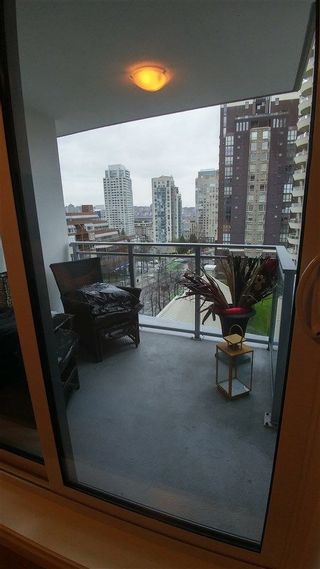 Photo 9: 809 1009 HARWOOD Street in Vancouver: West End VW Condo for sale in "Modern" (Vancouver West)  : MLS®# R2234179