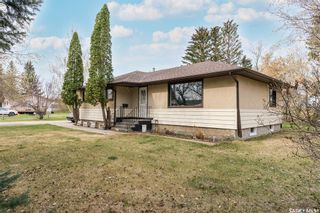Photo 3: 690 Miles Street in Asquith: Residential for sale : MLS®# SK928346