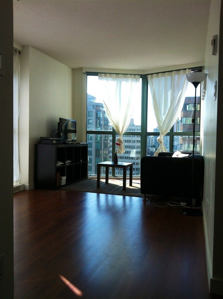 Main Photo: 1502 1188 HOWE Street in Vancouver: Downtown VW Condo for sale (Vancouver West)  : MLS®# R2115084