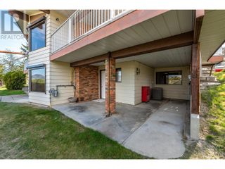 Photo 14: 105 Spruce Road in Penticton: House for sale : MLS®# 10310560