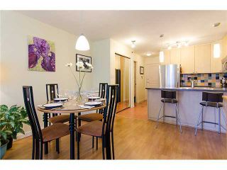 Photo 6: 908 819 HAMILTON Street in Vancouver: Downtown VW Condo for sale (Vancouver West)  : MLS®# V974906