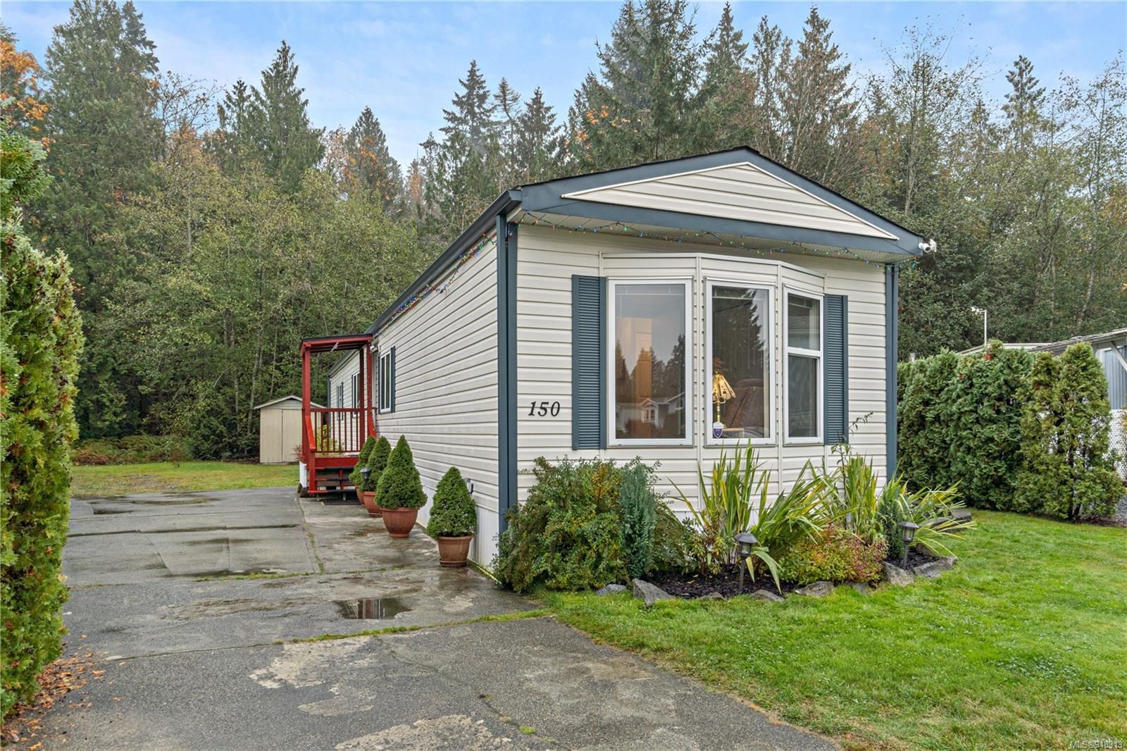 Main Photo: 150 25 Maki Rd in Nanaimo: Na Chase River Manufactured Home for sale : MLS®# 918313