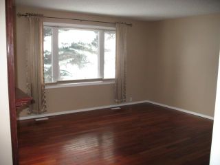 Photo 4: 884 LYSANDER Drive SE in CALGARY: Lynnwood_Riverglen Residential Detached Single Family for sale (Calgary)  : MLS®# C3591766