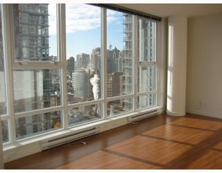 Photo 7: 2205 131 REGIMENT Square in Vancouver: Downtown VW Condo for sale in "SPECTRUM 3" (Vancouver West)  : MLS®# V678790