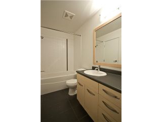 Photo 10: 119 33539 HOLLAND Avenue in Abbotsford: Central Abbotsford Condo for sale in "THE CROSSING" : MLS®# F1430875