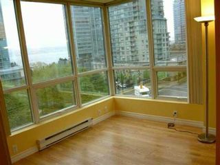 Photo 3: 555 JERVIS Street in Vancouver: Downtown VW Condo for sale in "HARBOURSIDE PARK" (Vancouver West)  : MLS®# V590052