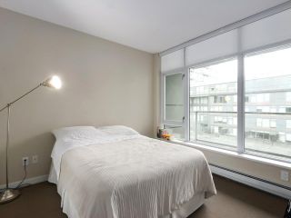 Photo 17: 554 108 W 1ST Avenue in Vancouver: False Creek Condo for sale in "OLYMPIC VILLAGE" (Vancouver West)  : MLS®# R2437073
