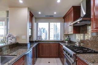 Photo 8: 1903 428 BEACH Crescent in Vancouver: Yaletown Condo for sale in "KING'S LANDING" (Vancouver West)  : MLS®# R2721371