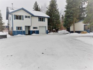 Photo 1: 3435 ISLAND PARK Drive in Prince George: Miworth House for sale (PG Rural West (Zone 77))  : MLS®# R2545788