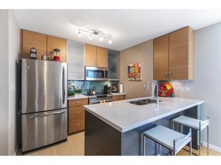 Photo 4: 1301 928 HOMER Street in Vancouver: Yaletown Condo for sale in "Yaletown Park 1" (Vancouver West)  : MLS®# R2605700