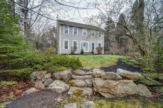 Photo 2: 302 Buckingham Drive in Stillwater Lake: 21-Kingswood, Haliburton Hills, Residential for sale (Halifax-Dartmouth)  : MLS®# 202308425