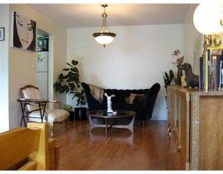 Photo 2: 306 5335 HASTINGS Street in Burnaby: Capitol Hill BN Condo for sale (Burnaby North)  : MLS®# V783120