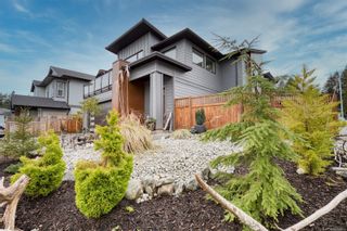 Photo 1: 3563 Bonnie Dr in Nanaimo: Na Hammond Bay Half Duplex for sale : MLS®# 893872