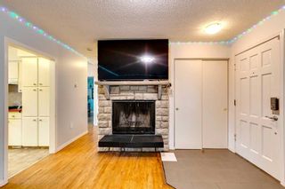 Photo 3: 23 Hoover Place SW in Calgary: Haysboro Detached for sale : MLS®# A2073973