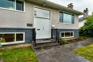 Photo 2: 2572 LARKIN Court in Burnaby: Oakdale House for sale (Burnaby North)  : MLS®# R2621821