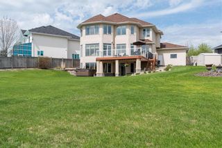 Photo 40: 266 Orchard Hill Drive in Winnipeg: Royalwood Residential for sale (2J)  : MLS®# 202216407