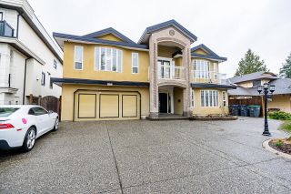 Main Photo: 6907 CLEVEDON Drive in Surrey: West Newton House for sale : MLS®# R2855912