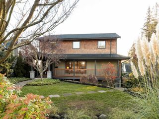 Main Photo: 651 E 6TH Street in North Vancouver: Queensbury House for sale : MLS®# R2835208