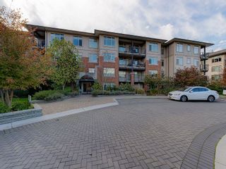 Photo 1: 102 9199 TOMICKI Avenue in Richmond: West Cambie Condo for sale in "MERIDIAN GATE" : MLS®# R2006928