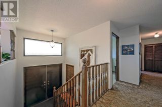 Photo 37: 892 Mount Royal Drive in Kelowna: House for sale : MLS®# 10312978
