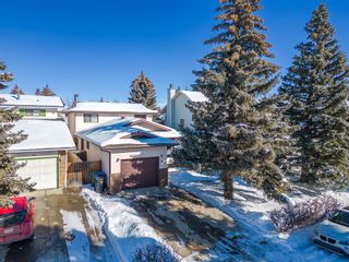 Main Photo: 60 Woodview Court SW in Calgary: Woodlands Detached for sale : MLS®# A2029762