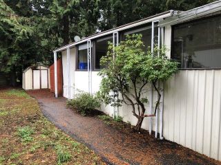Photo 3: 5 2306 198 Street in Langley: Brookswood Langley Manufactured Home for sale : MLS®# R2833105