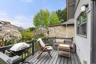 Photo 17: 2556 Roseberry Ave in Victoria: Vi Fernwood House for sale : MLS®# 905763