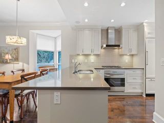 Photo 4: 8 1891 MARINE Drive in West Vancouver: Ambleside Condo for sale in "Parkview Place" : MLS®# R2781208