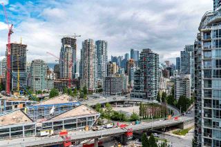 Photo 26: 2201 583 BEACH Crescent in Vancouver: Yaletown Condo for sale in "Park West 2" (Vancouver West)  : MLS®# R2458419