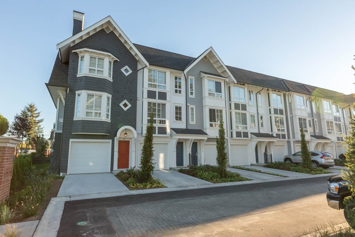 Main Photo: 74 8476 207A Street in Langley: Willoughby Heights Townhouse for sale in "YORK by Mosaic" : MLS®# R2108289