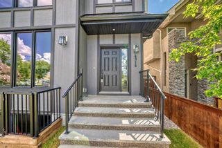 Photo 2: 4916 22 Street SW in Calgary: Altadore Semi Detached (Half Duplex) for sale : MLS®# A2106225