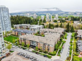 Photo 27: 404 3107 WINDSOR Gate in Coquitlam: New Horizons Condo for sale in "Bradley House" : MLS®# R2686820