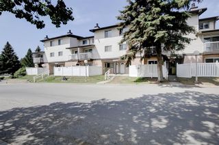 Photo 2: 56 3705 Fonda Way SE in Calgary: Forest Heights Row/Townhouse for sale : MLS®# A2053555
