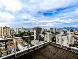 Photo 17: PH3 1050 SMITHE Street in Vancouver: West End VW Condo for sale in "STERLING" (Vancouver West)  : MLS®# R2495075