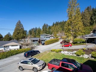 Photo 12: 115 JACOBS Road in Port Moody: North Shore Pt Moody House for sale in "NORTH SHORE AREA" : MLS®# R2762626