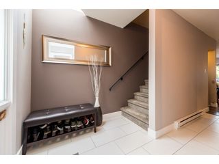 Photo 3: 101 1910 CHESTERFIELD Avenue in North Vancouver: Central Lonsdale Townhouse for sale : MLS®# R2338951