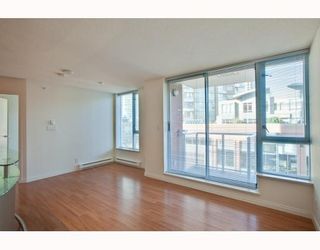 Photo 3: 604 550 TAYLOR Street in Vancouver: Downtown VW Condo for sale (Vancouver West)  : MLS®# V795826