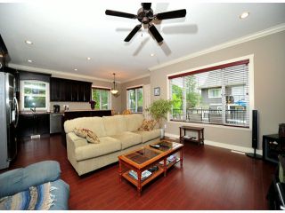 Photo 3: 8596 FAIRBANKS ST in Mission: Mission BC House for sale : MLS®# F1318181
