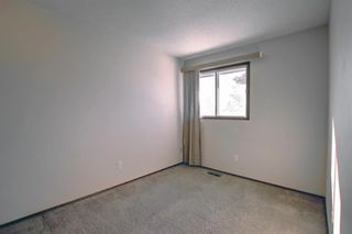 Photo 29: 32 Coach Manor Rise SW in Calgary: Coach Hill Detached for sale : MLS®# A2011473
