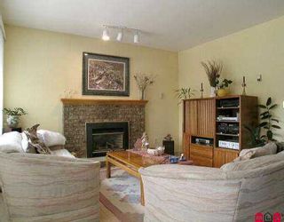 Photo 4: 21443 86A CR in Langley: Walnut Grove House for sale in "FOREST HILLS" : MLS®# F2522542