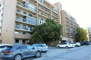 Photo 2: 413 376 Osborne Street in Winnipeg: Riverview Condominium for sale (1A)  : MLS®# 202223385